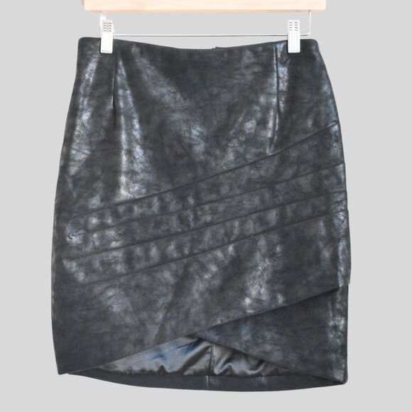 GUESS Faux Leather Mini Skirt Black Size M - Picture 1 of 7
